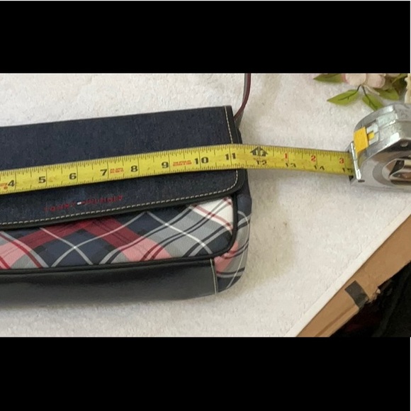 TOMMY HILFIGER CROSSBODY BAG - Picture 6 of 8